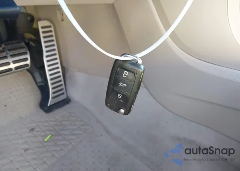 2013 Volkswagen Beetle Turbo z USA, uszkodzony, nr VIN 3VW7A7AT1DM802957